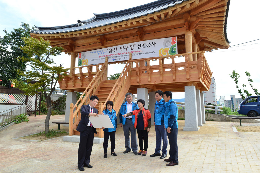 [보도자료]중구의회 행정자치위원회, 10월 준공 앞둔 반구정 현장점검 나서_1번째 사진